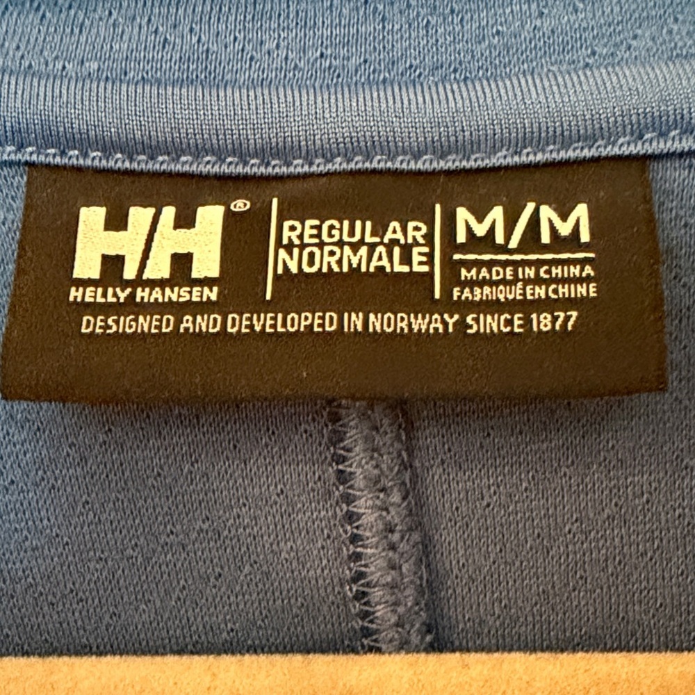 Helly Hansen Blue Pullover Hoodie with Branded Neck Label - Picture 2 of 8